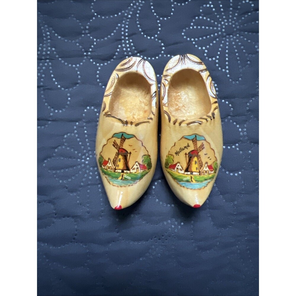 Vintage Hand Carved Wood Wooden Dutch Shoe Clogs Windmill Souvenir Holland Decor